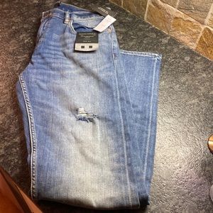 Men’s BANANA REPUBLIC  rapid movement denim NEW WITH TAGS